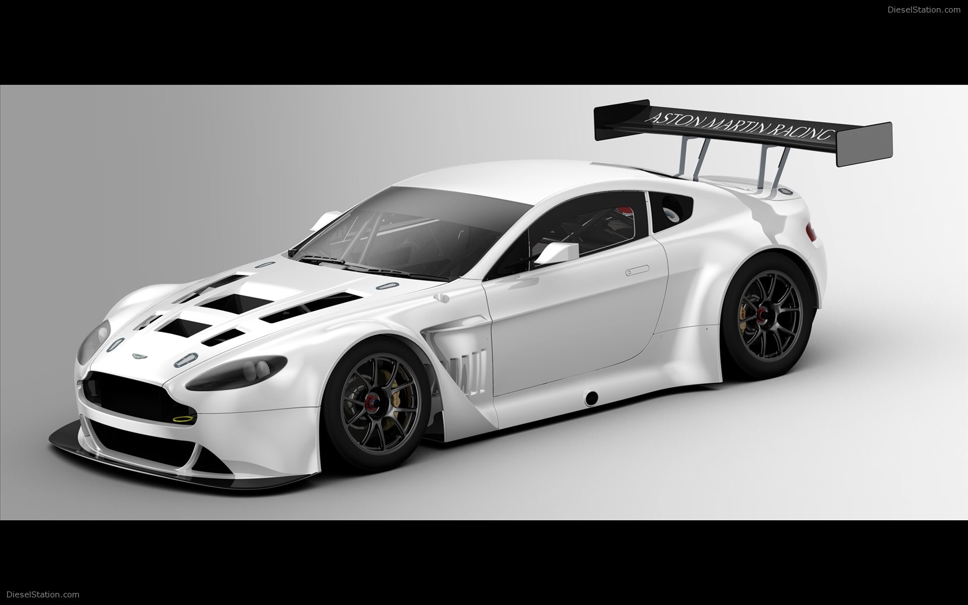 Aston Martin V12 Vantage GT3 2012